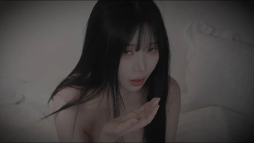 Yoon ying：夫人，你也不想… | “嘘…我男朋友打电话来了”