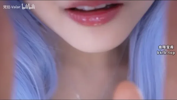 梵拉Valar：边喊小乖宝边亲亲 耳边热乎乎吐息低语